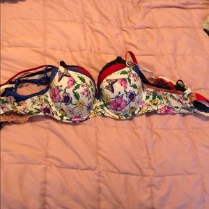 34D VS bra Bundle